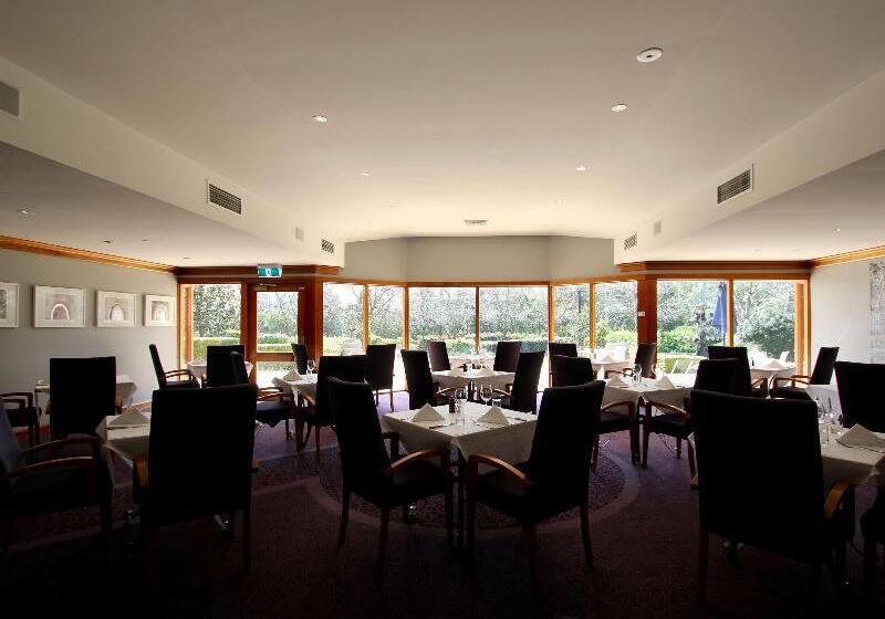 Отель Mercure Hunter Valley Gardens