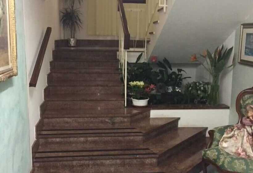 בית מלון כפרי Minerva