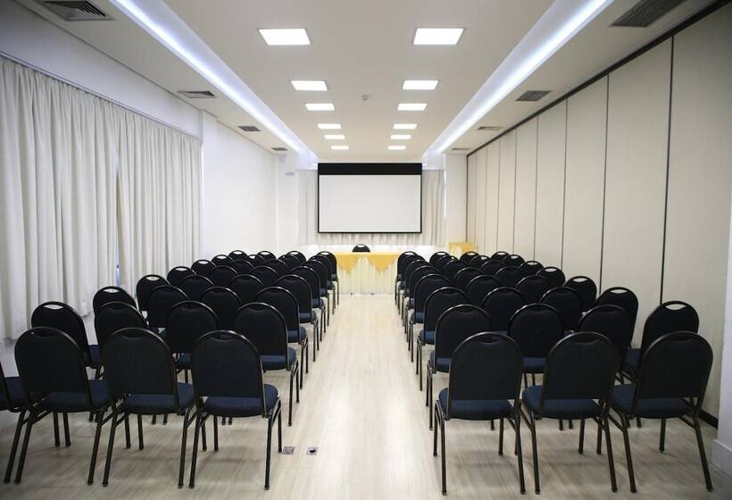 Mogano Business Hotel Eletroposto