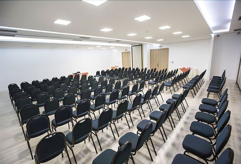 Mogano Business Hotel Eletroposto