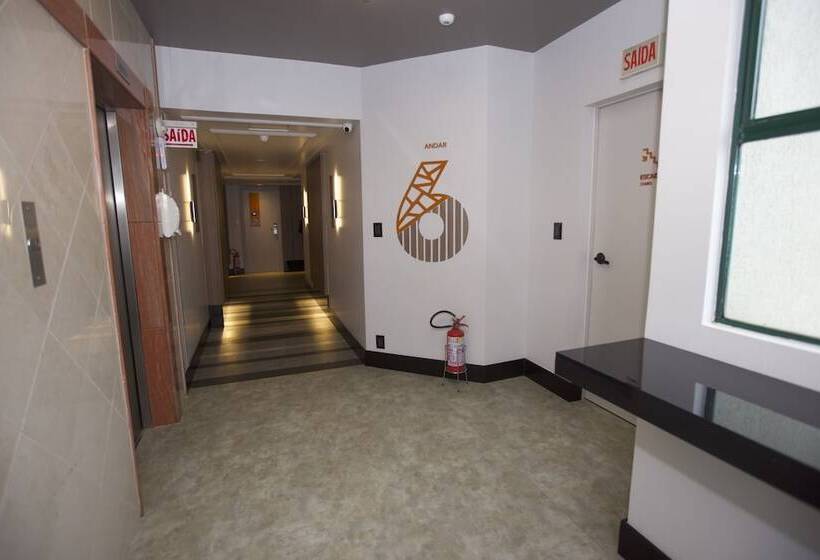 Mogano Business Hotel Eletroposto