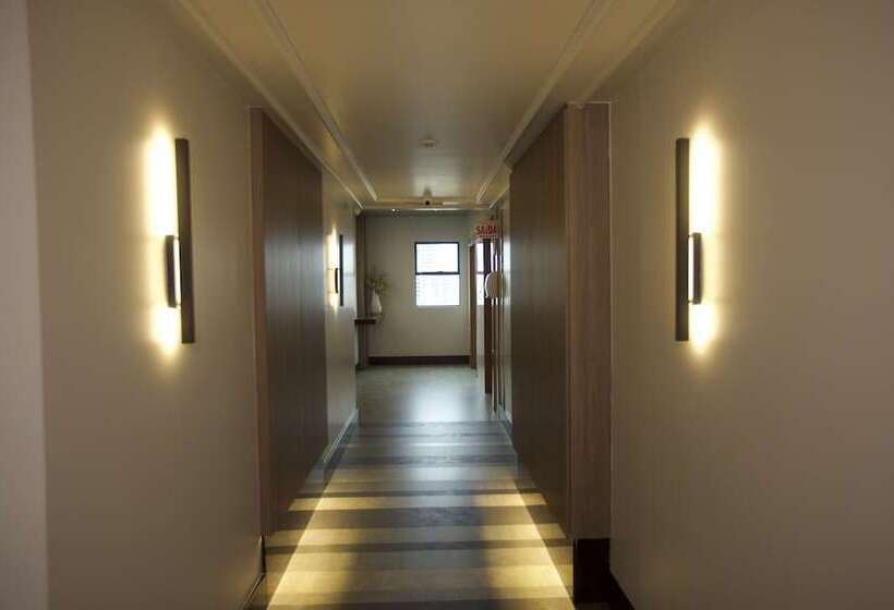 Mogano Business Hotel Eletroposto