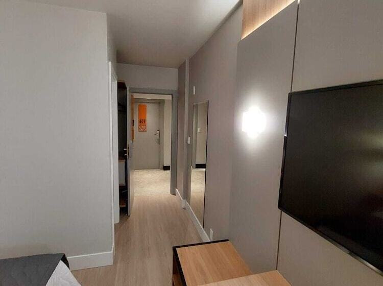 Mogano Business Hotel Eletroposto