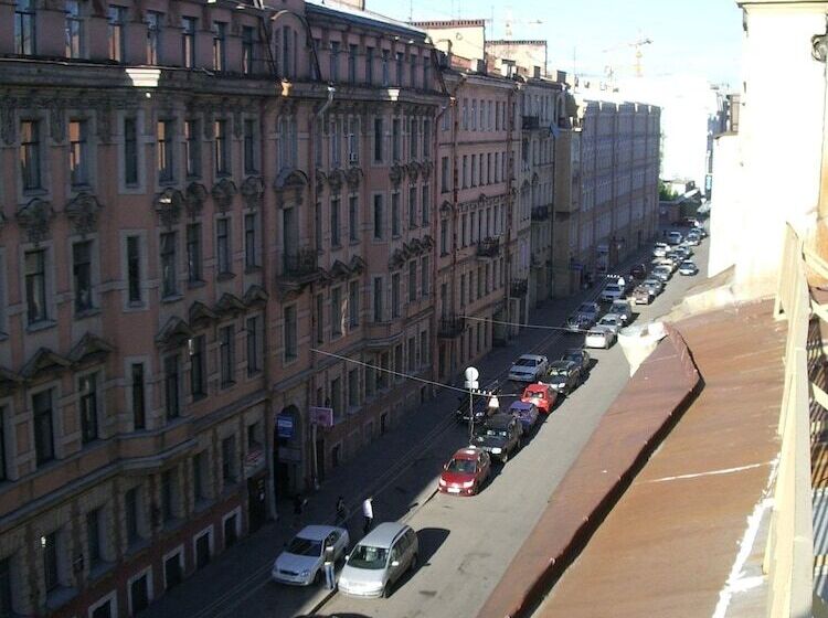 فندق Na Sapernom