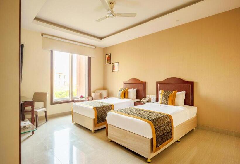 בית מלון כפרי Orchha Palace And Convention Centre