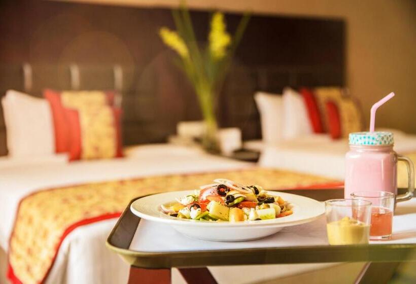 בית מלון כפרי Orchha Palace And Convention Centre