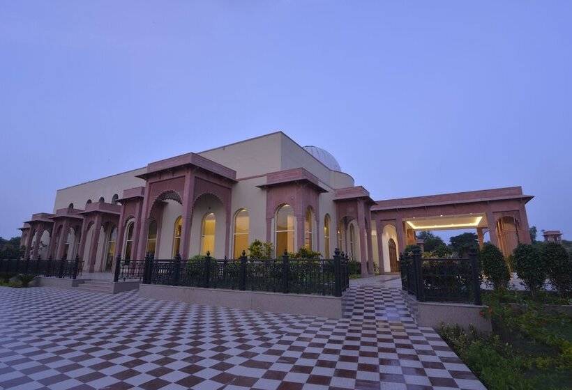 בית מלון כפרי Orchha Palace And Convention Centre
