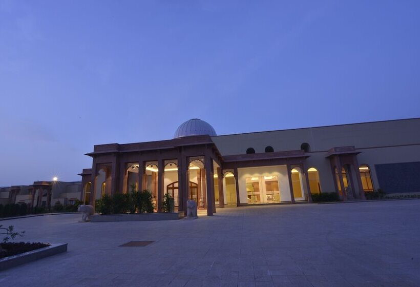 בית מלון כפרי Orchha Palace And Convention Centre