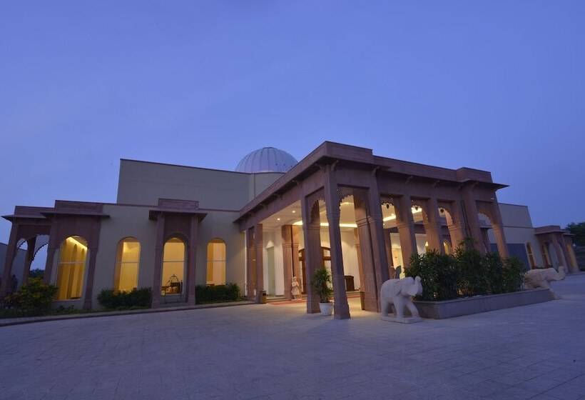 בית מלון כפרי Orchha Palace And Convention Centre
