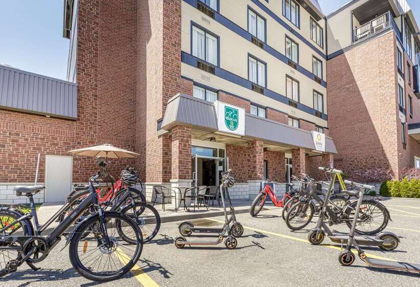 בית מלון כפרי Quality Inn & Suites Victoriaville