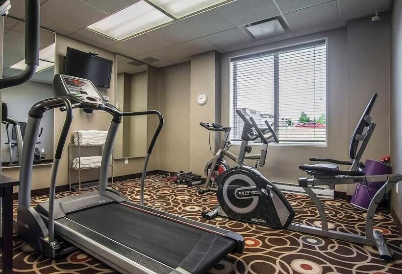 فندق Quality Inn & Suites Victoriaville