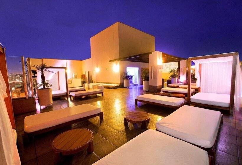 Radisson Hotel Decapolis Miraflores