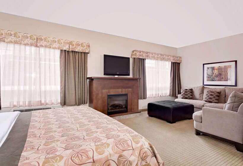 فندق Ramada By Wyndham Lac La Biche