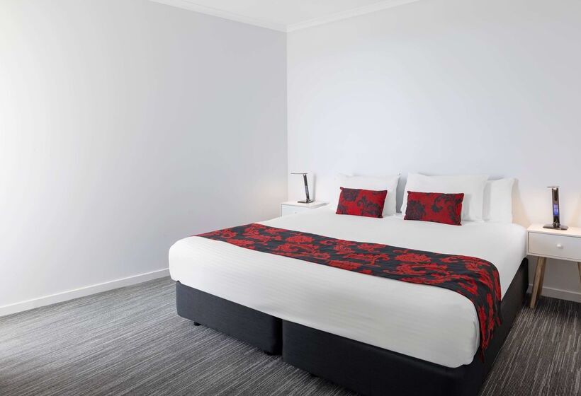 هتل Ramada By Wyndham Marcoola Beach