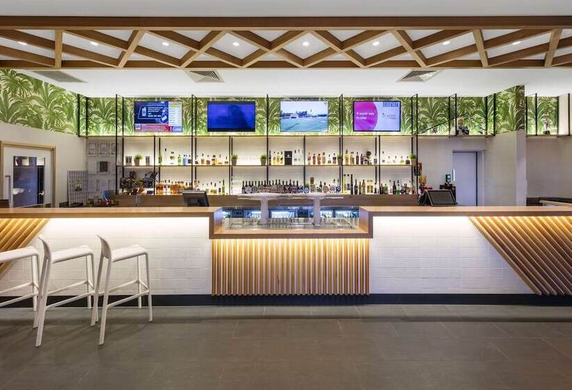 فندق Ramada By Wyndham Marcoola Beach