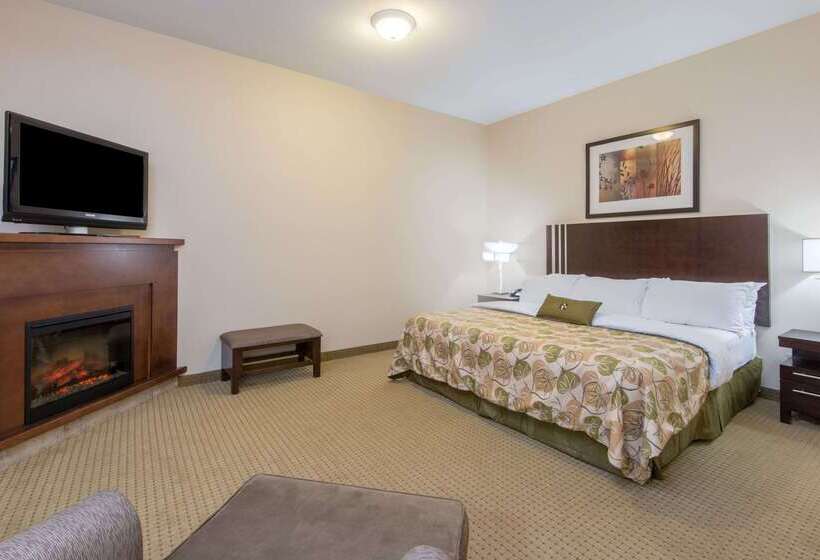 Hotel Ramada By Wyndham Wainwright