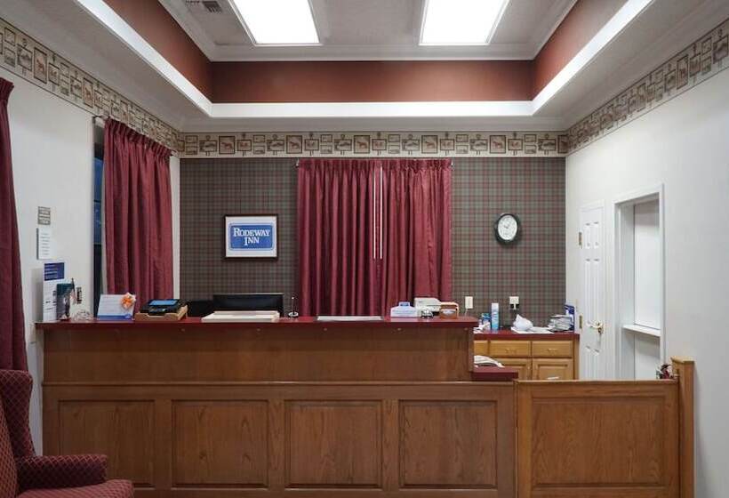 فندق Rodeway Inn