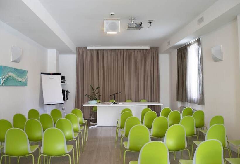هتل Smeraldo Suites & Spa