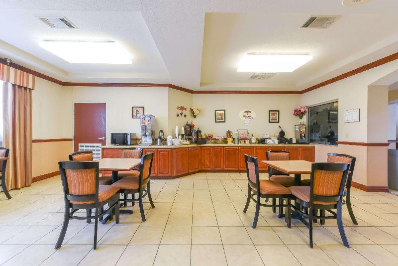 ホテル Super 8 By Wyndham Alvarado