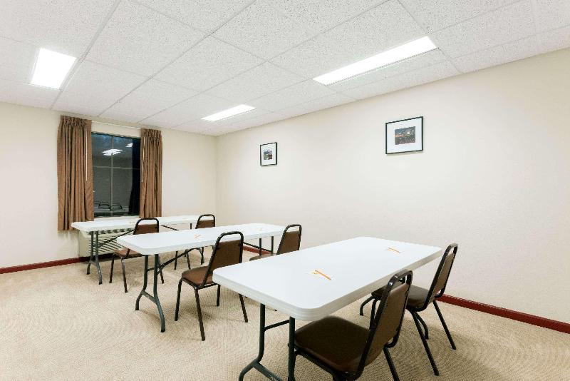 호텔 Super 8 By Wyndham Beaver Falls