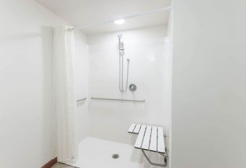 בית מלון כפרי Super 8 By Wyndham Beaver Falls