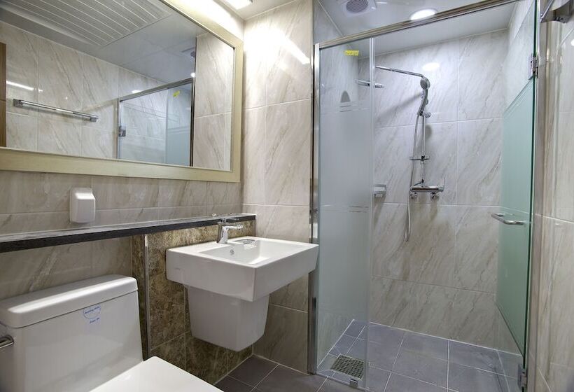 فندق The Class 300