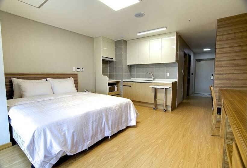 فندق The Class 300