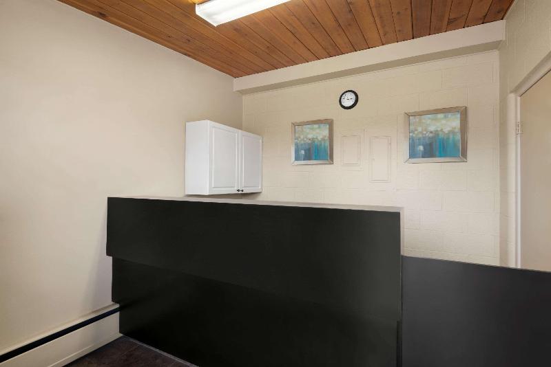 فندق Thriftlodge Moose Jaw