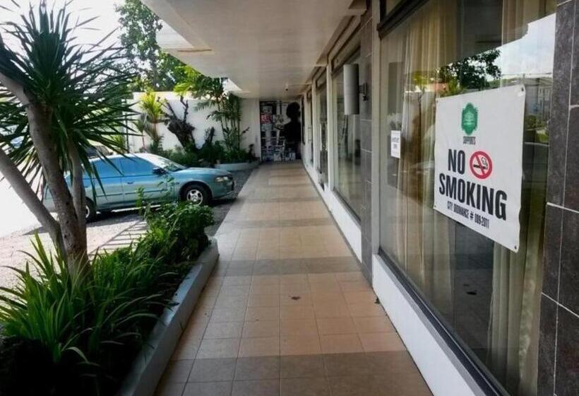 فندق Urban Manor