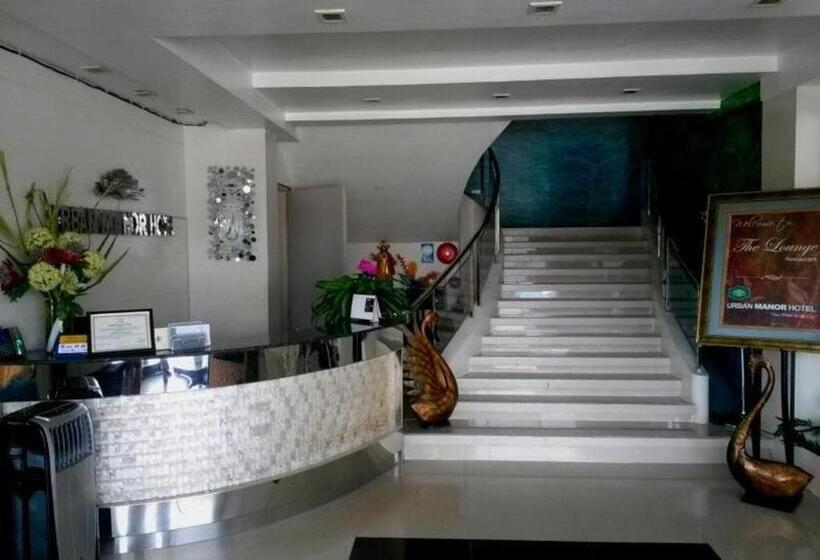 فندق Urban Manor