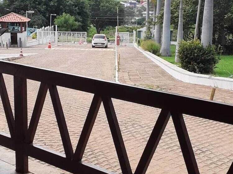 Отель Verdes Vales Lazer