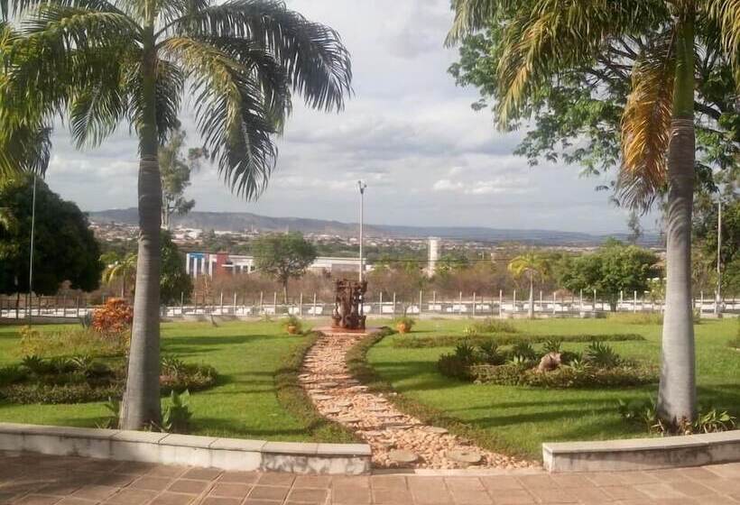 Отель Verdes Vales Lazer