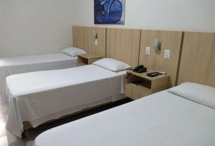 Отель Victoria Plaza