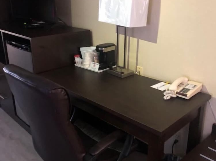 فندق Wallaceburg Inn