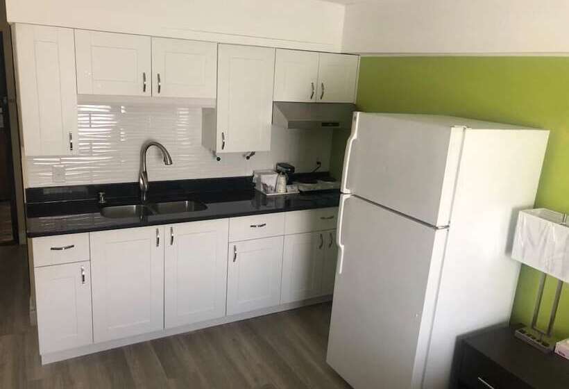 فندق Wallaceburg Inn