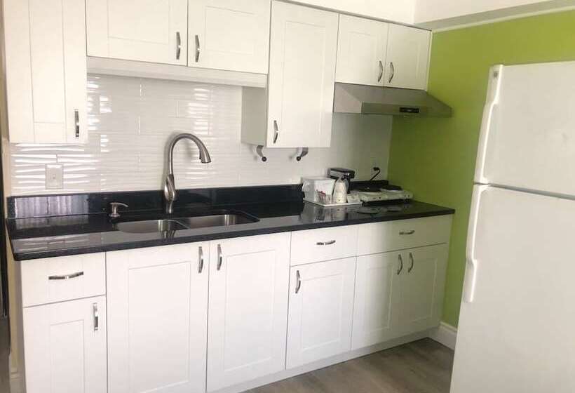 فندق Wallaceburg Inn