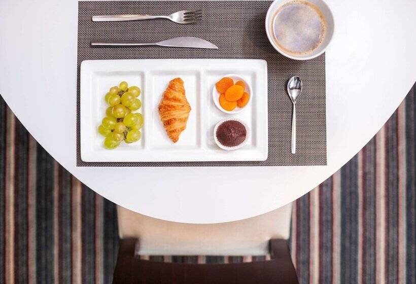 Novotel Bangka Hotel & Convention Center