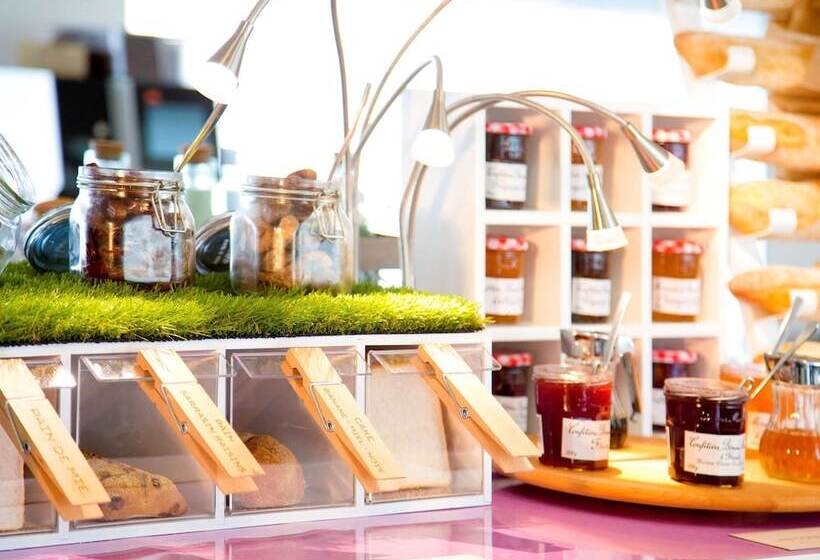 Novotel Bangka Hotel & Convention Center