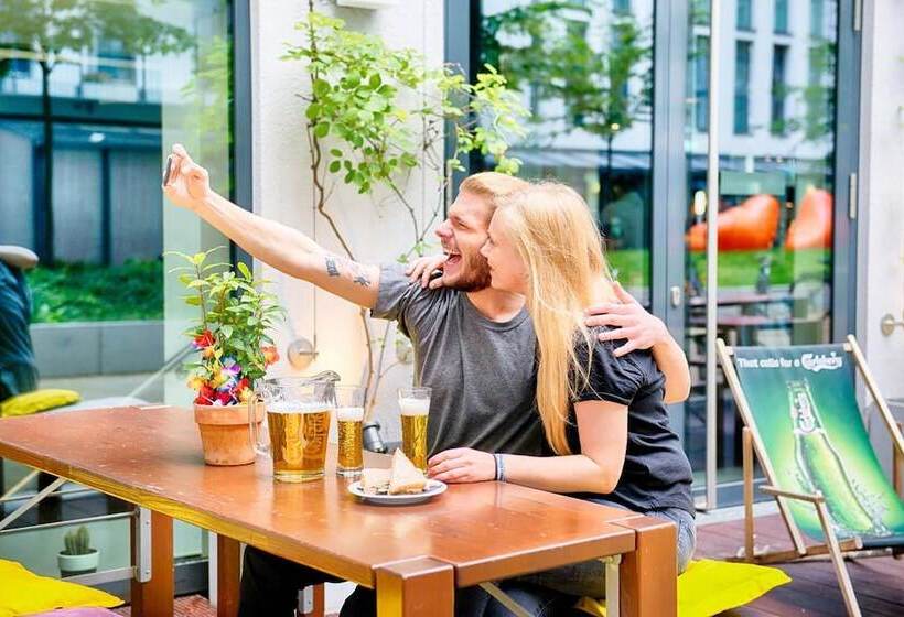 مسافرخانه Generator Berlin Alexanderplatz