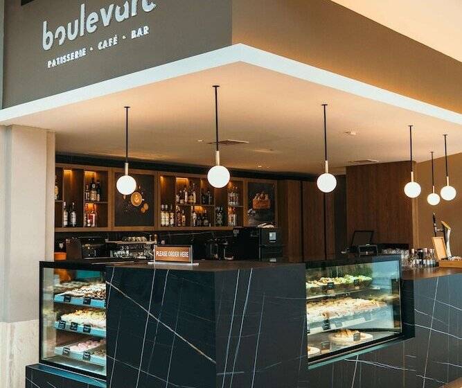 St George Beach Hotel & Spa Resort