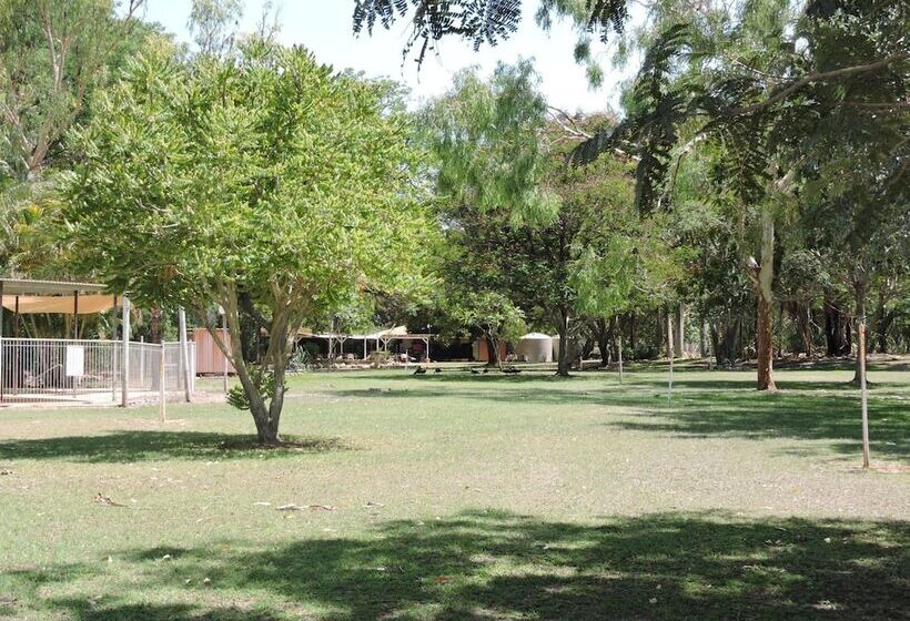 Territory Manor Motel & Caravan Park