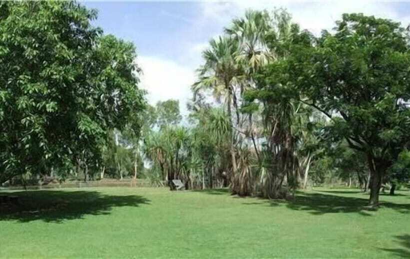 Territory Manor Motel & Caravan Park