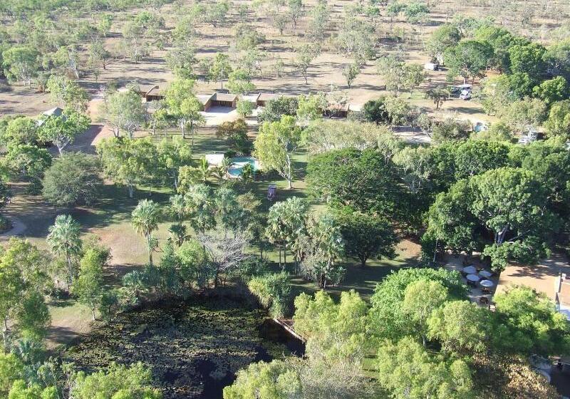 Territory Manor Motel & Caravan Park
