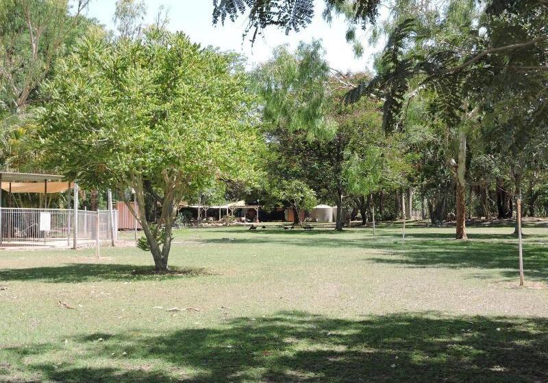 Territory Manor Motel & Caravan Park