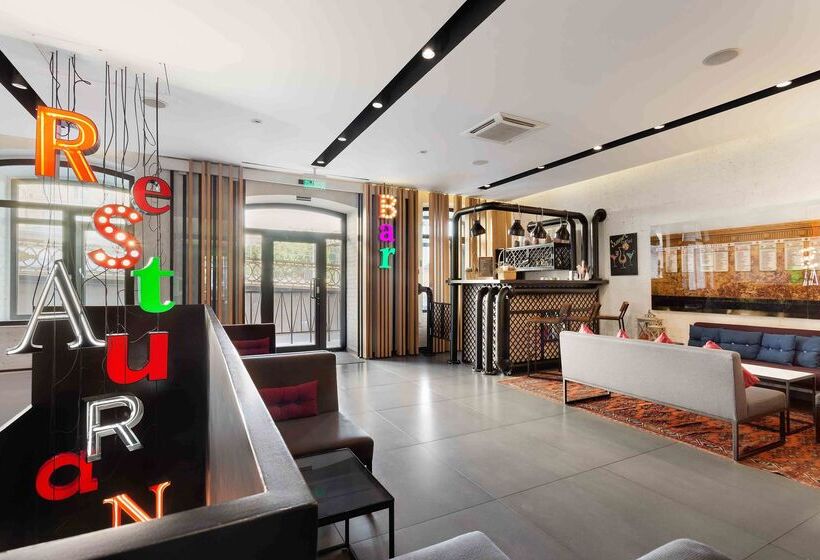 Azimut Hotel Tulskaya Moscow