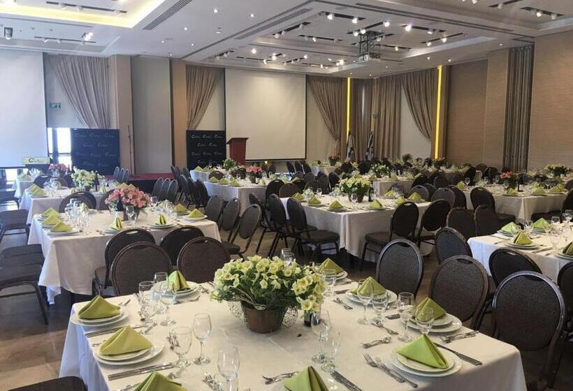 C Hotel Neve Ilan