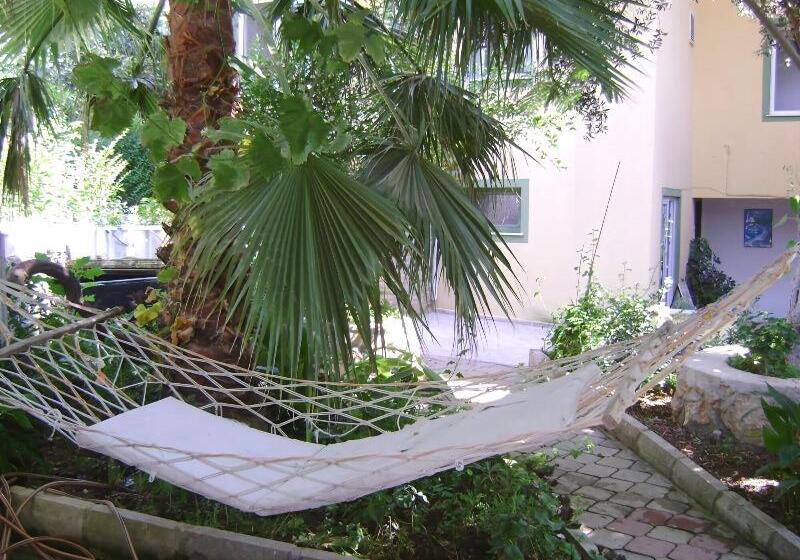 California Apart Otel