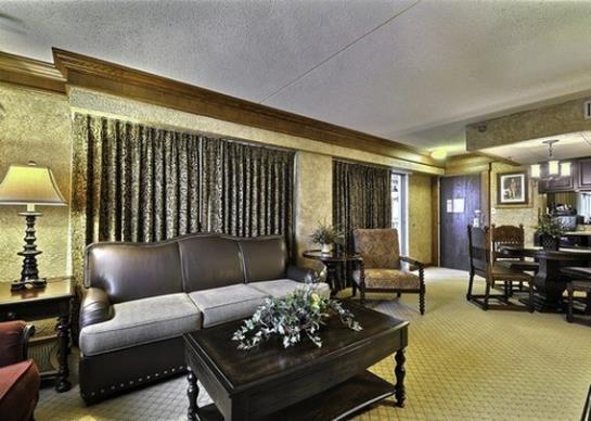 Clarion Hotel & Conference Center