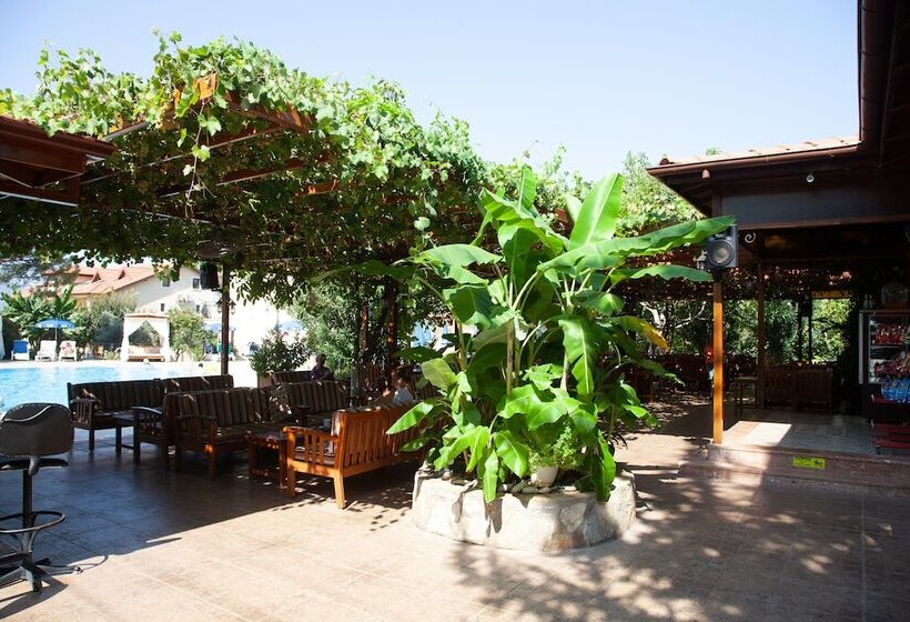 Gokcen Hotel & Apartments