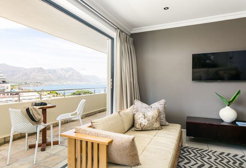 Harbour House Hotel   Harbour Square